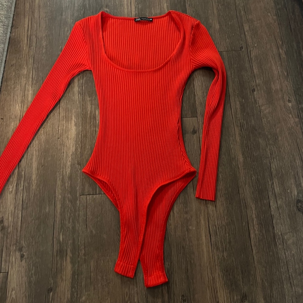 Zara Red Ribbed Bodysuit
